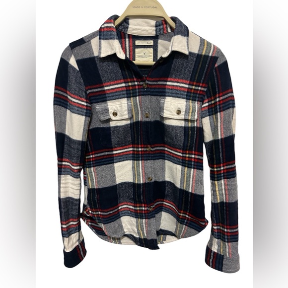 American Eagle Plaid Flannel Button-Up - Picture 3 of 6